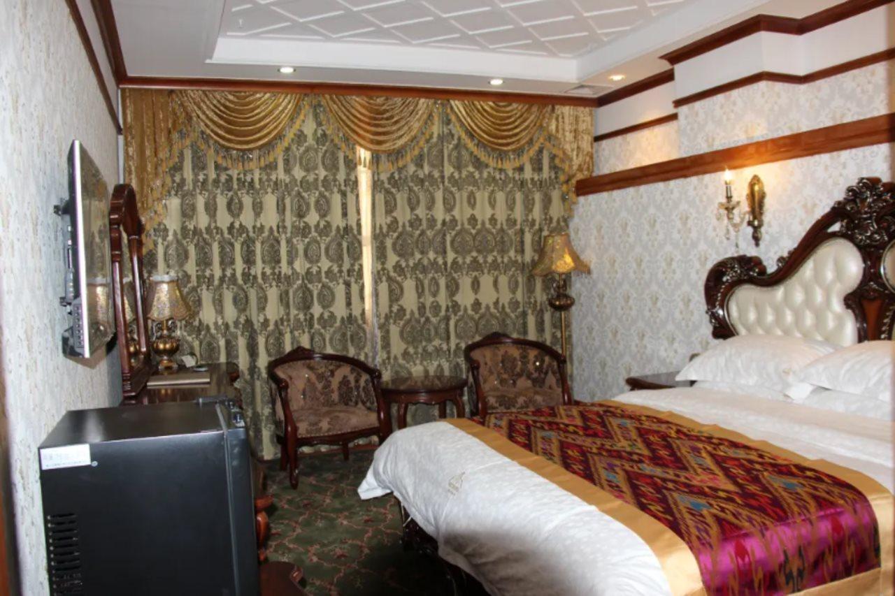 Nurlan Hotel Кашгар Екстер'єр фото