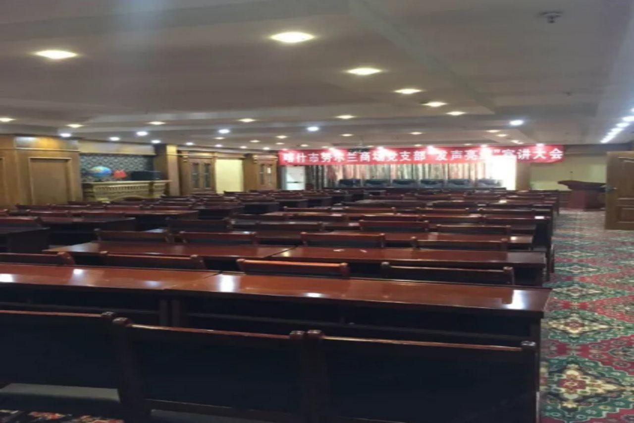 Nurlan Hotel Кашгар Екстер'єр фото