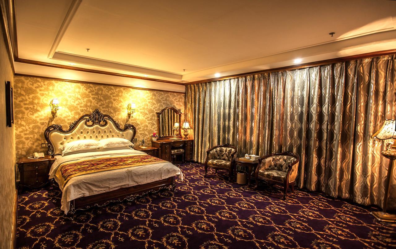 Nurlan Hotel Кашгар Екстер'єр фото