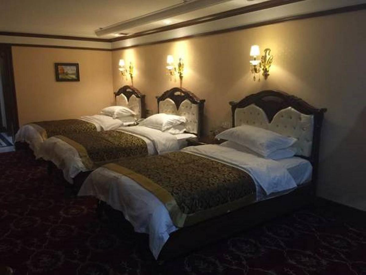 Nurlan Hotel Кашгар Екстер'єр фото