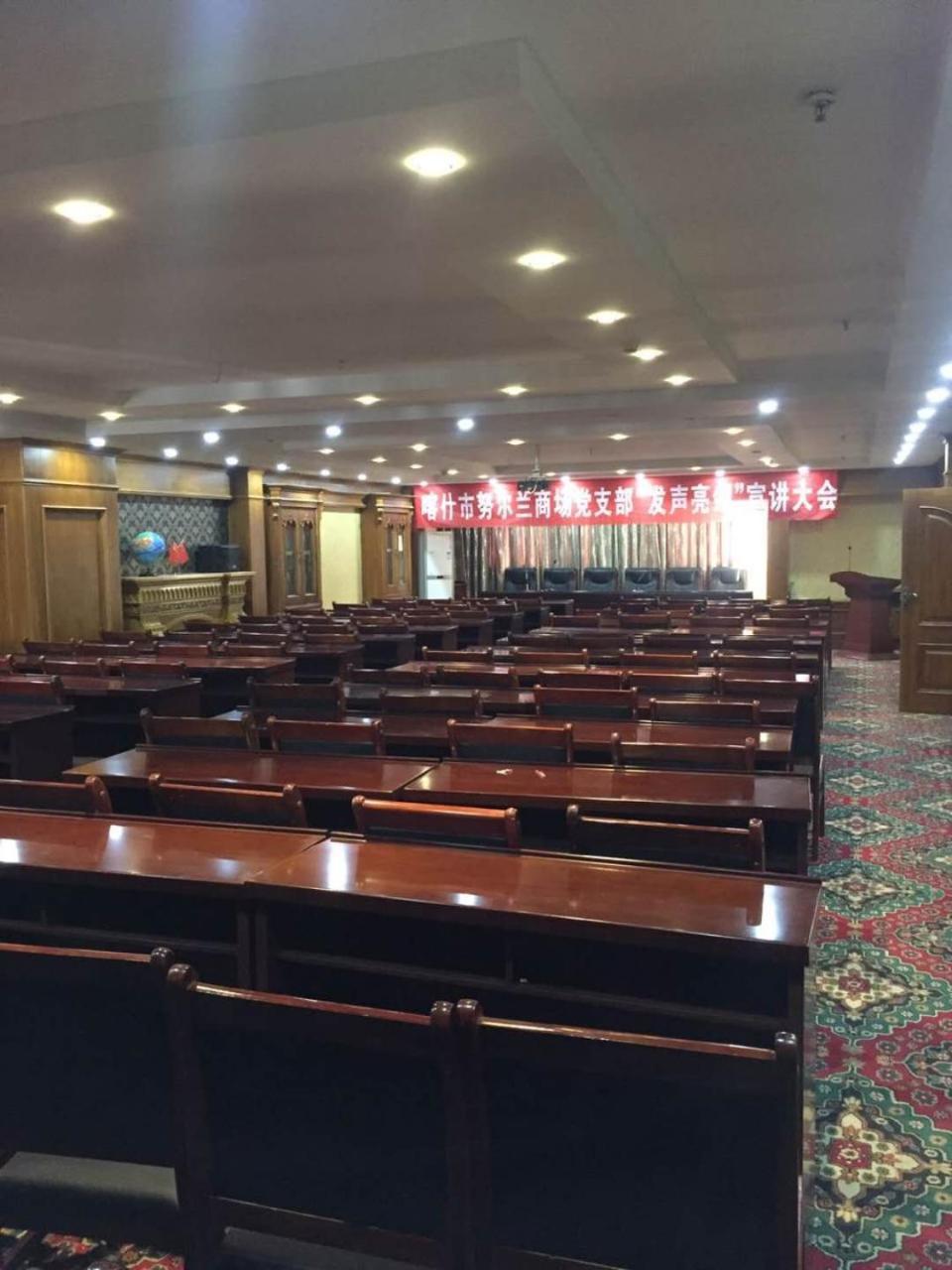Nurlan Hotel Кашгар Екстер'єр фото