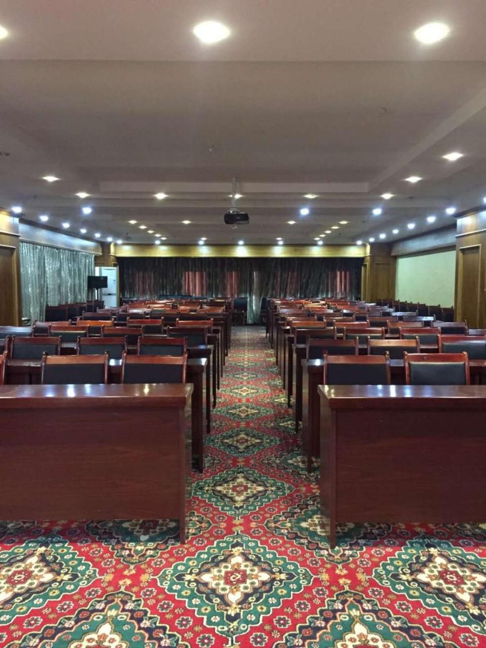 Nurlan Hotel Кашгар Екстер'єр фото